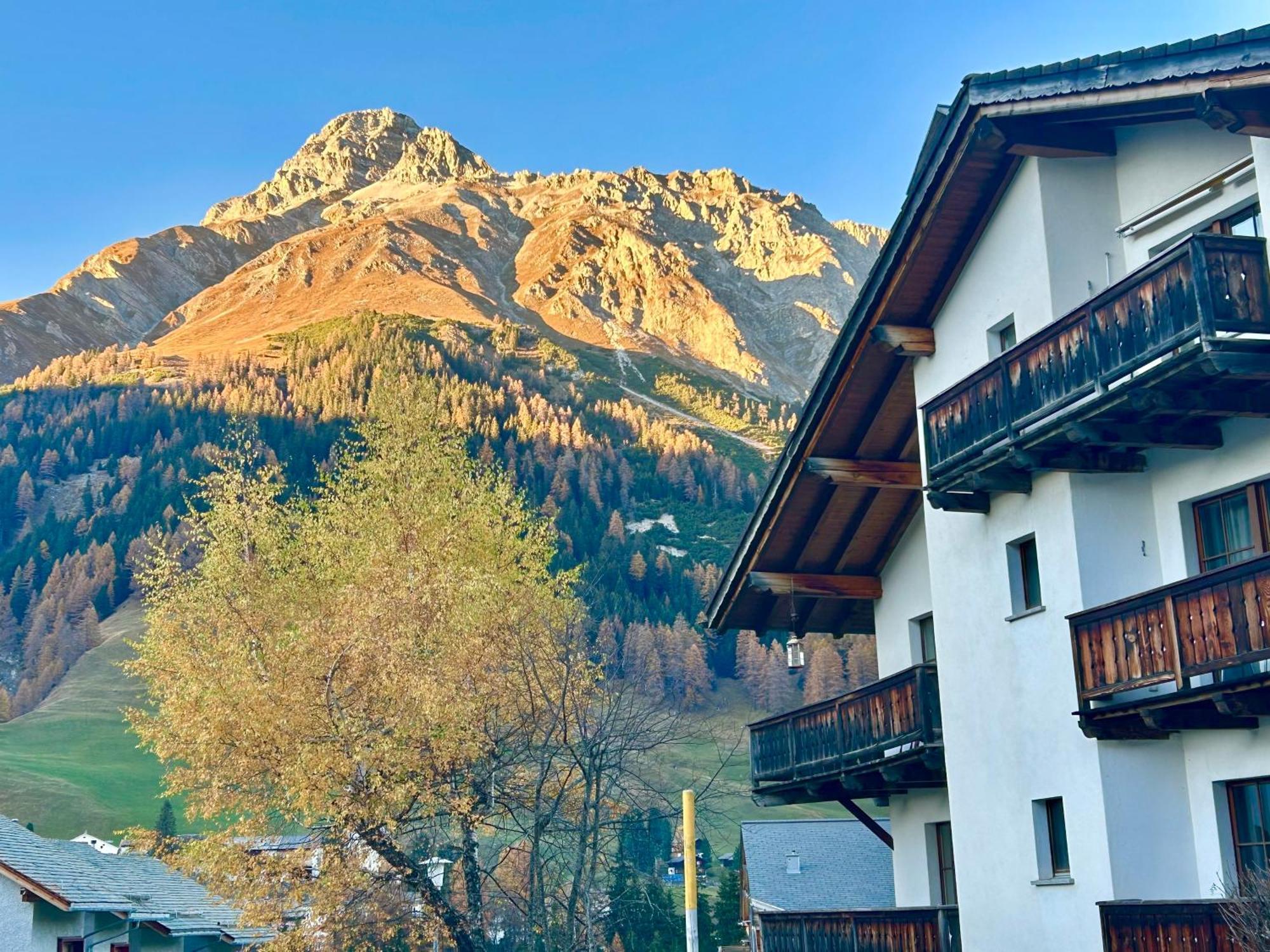 Cosy Studio Apartment In Spluegen Luaran gambar