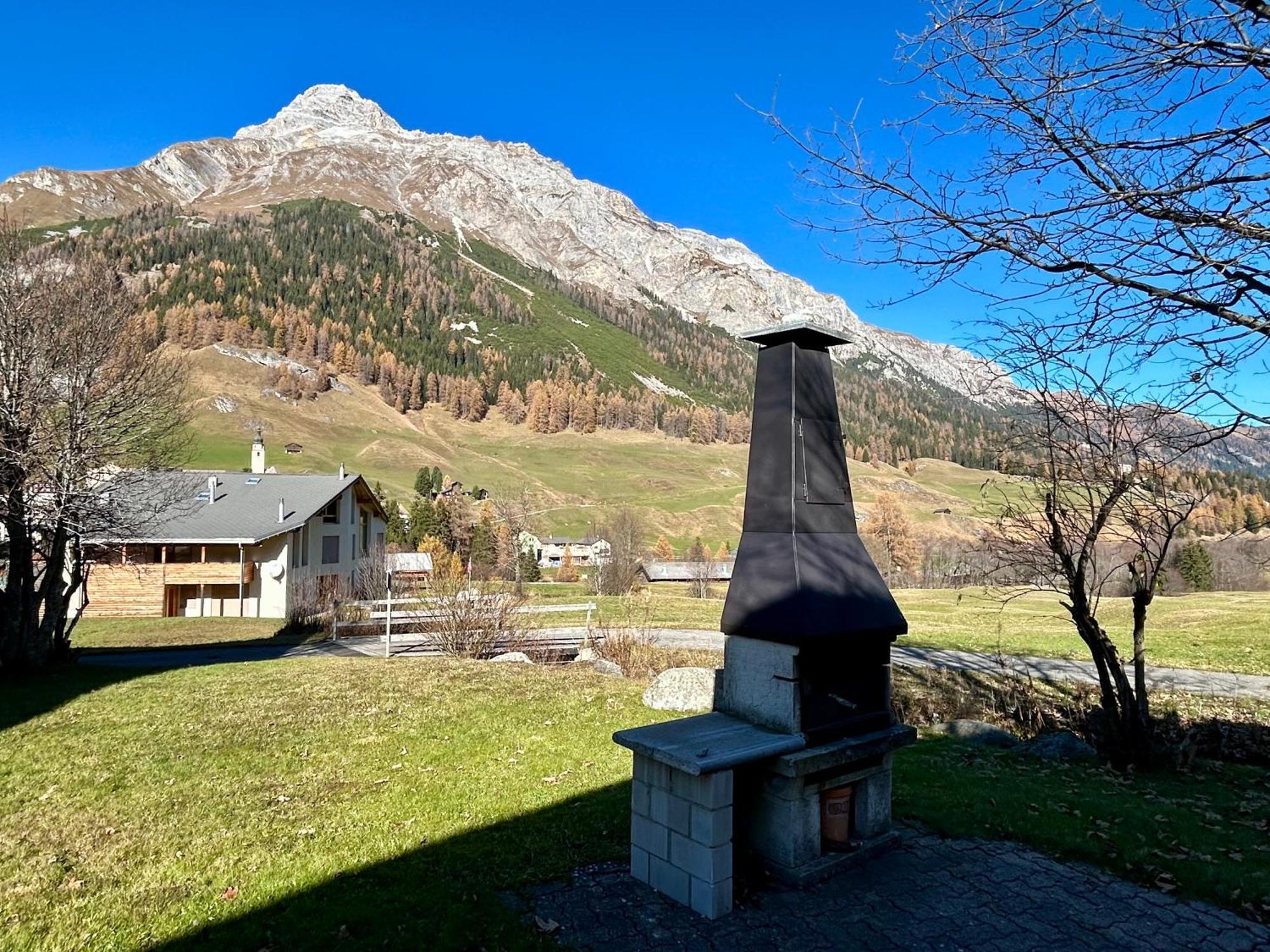 Cosy Studio Apartment In Spluegen Luaran gambar